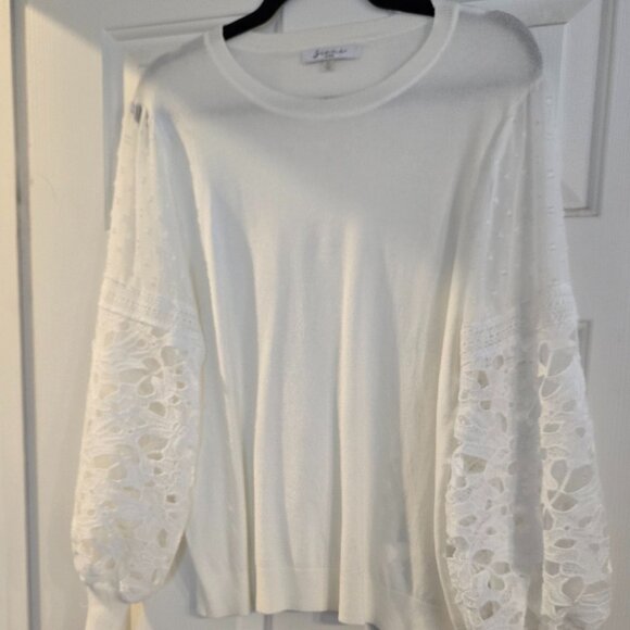 Large White Blouse - Open/Lace work sleeves - New - Picture 1 of 3